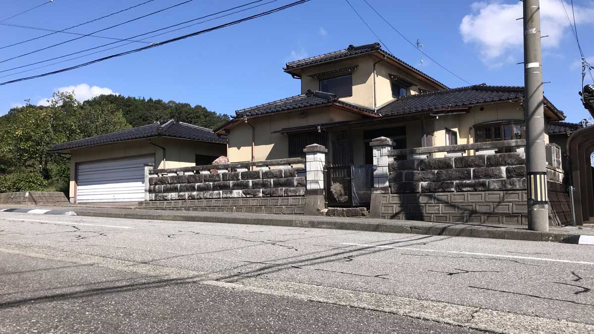 山代温泉大和町貸家（７ＬＤＫ）の詳細へ