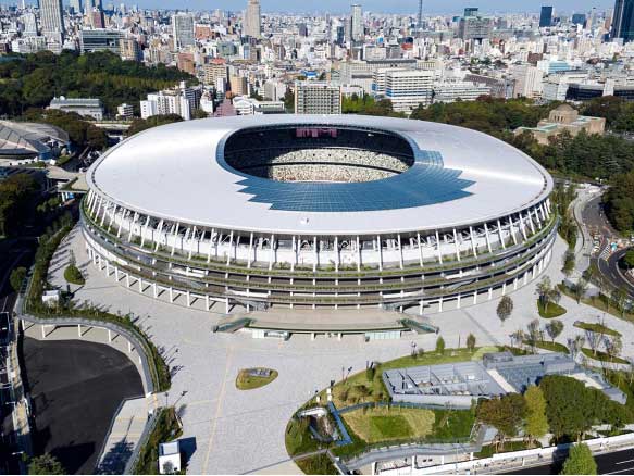 オリンピックスタジアム（新国立競技場）の上空からの外観