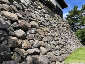 石垣（野面積み）